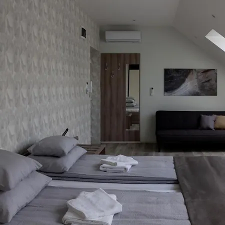 Belvarosi Premium Apartmanhaz *